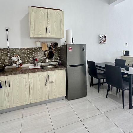 Full Moon Apartment Kuah Luaran gambar