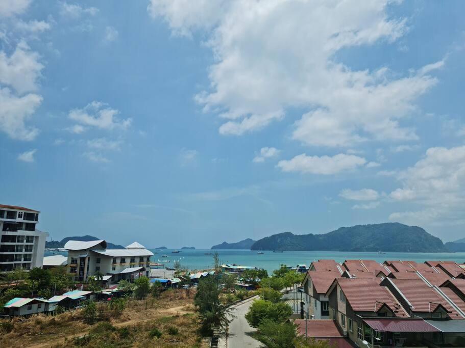 Full Moon Apartment Kuah Luaran gambar